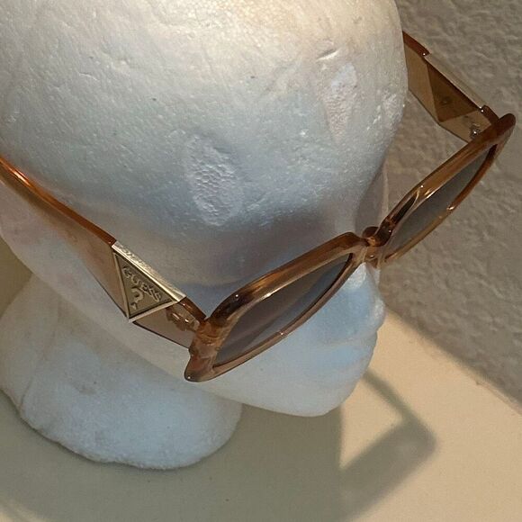 Guess Chunky Square Brown Transparent Frame Sunglasses Gradient Lenses Y2K Style main image 15